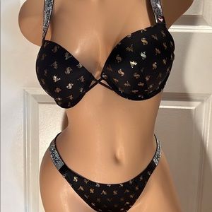 VS push up shiny set size 38C/M NWT